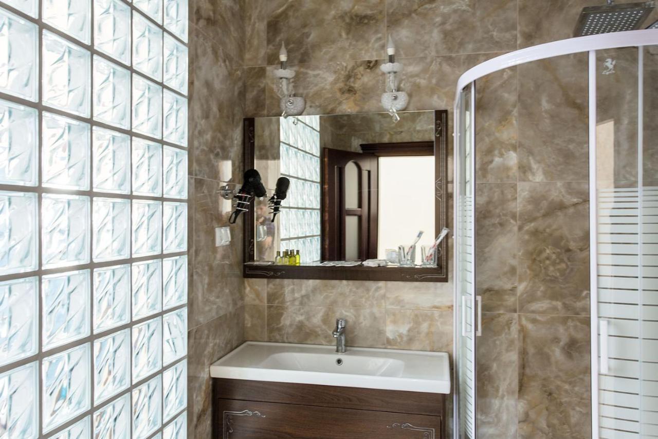 Hotel Baron Odessa Luaran gambar